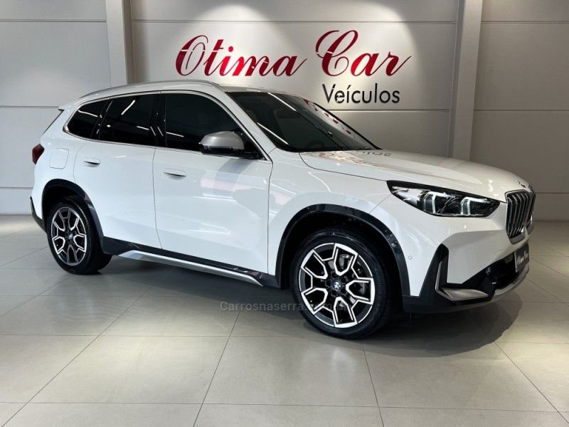 BMW X1 2.0 16V TURBO SDRIVE20I X-LINE 2023/2023 ÓTIMA CAR FLORES DA CUNHA / Carros no Vale