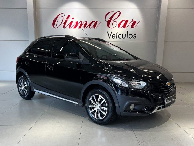 CHEVROLET ONIX 1.4 MPFI ACTIV 8V 2017/2018 ÓTIMA CAR FLORES DA CUNHA / Carros no Vale