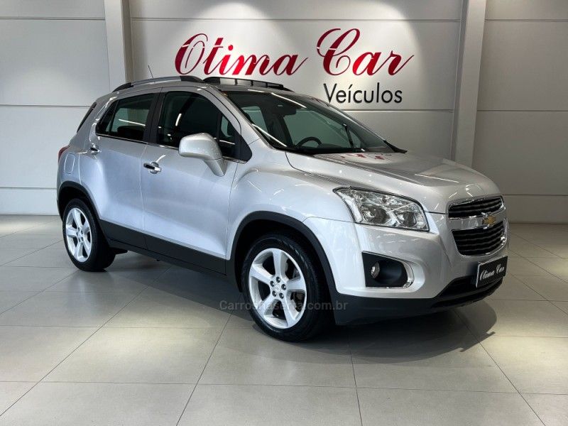 CHEVROLET TRACKER 1.8 MPFI LTZ 4X2 16V 2014/2015 ÓTIMA CAR FLORES DA CUNHA / Carros no Vale