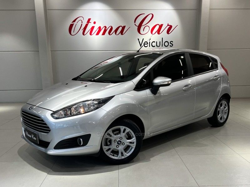 FORD FIESTA 1.6 SE HATCH 16V 2016/2016 ÓTIMA CAR FLORES DA CUNHA / Carros no Vale