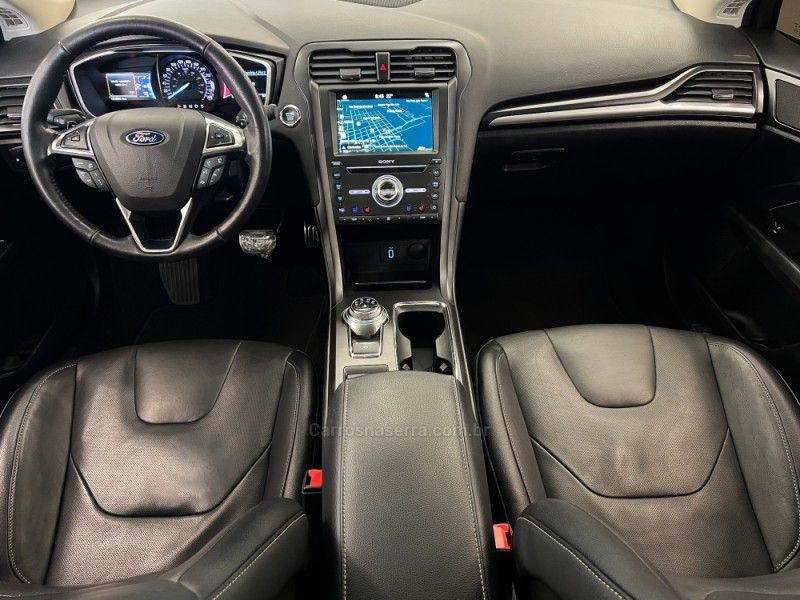 FORD FUSION 2.0 TITANIUM GTDI ECOBOOST AWD 2018/2018 ÓTIMA CAR FLORES DA CUNHA / Carros no Vale