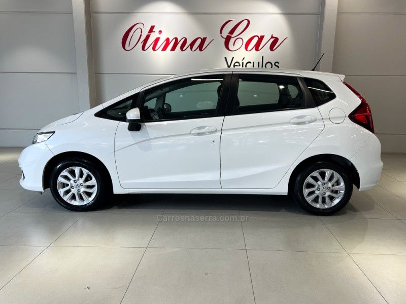 HONDA FIT 1.5 LX 16V 2019/2020 ÓTIMA CAR FLORES DA CUNHA / Carros no Vale