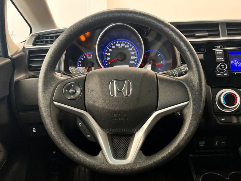 HONDA FIT 1.5 LX 16V 2019/2020 ÓTIMA CAR FLORES DA CUNHA / Carros no Vale