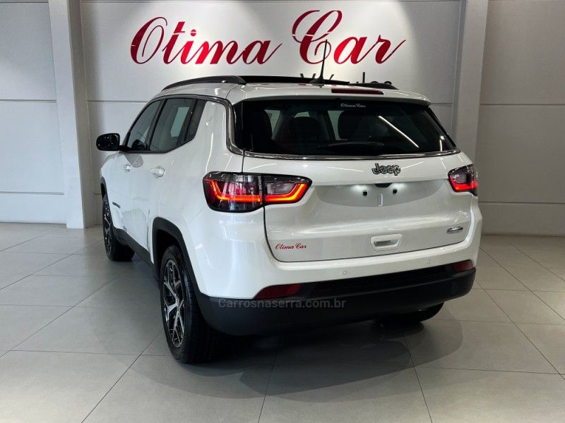 JEEP COMPASS 1.3 LONGITUDE T270 16V TURBO 2024/2025 ÓTIMA CAR FLORES DA CUNHA / Carros no Vale