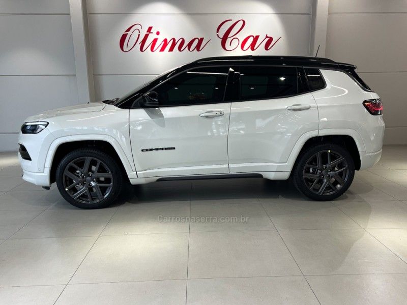 JEEP COMPASS 1.3 SERIE S T270 16V TURBO 2024/2025 ÓTIMA CAR FLORES DA CUNHA / Carros no Vale