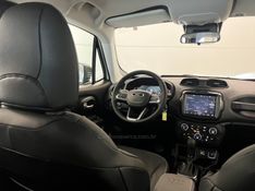 JEEP RENEGADE 1.3 LONGITUDE T270 16V TURBO 2024/2025 ÓTIMA CAR FLORES DA CUNHA / Carros no Vale