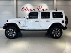 JEEP WRANGLER 2.0 TURBO UNLIMITED SAHARA 4X4 2019/2019 ÓTIMA CAR FLORES DA CUNHA / Carros no Vale