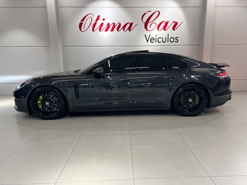 PORSCHE PANAMERA 2.9 V6 TURBO AWD 4 E-HÍBRIDO 2021/2021 ÓTIMA CAR FLORES DA CUNHA / Carros no Vale