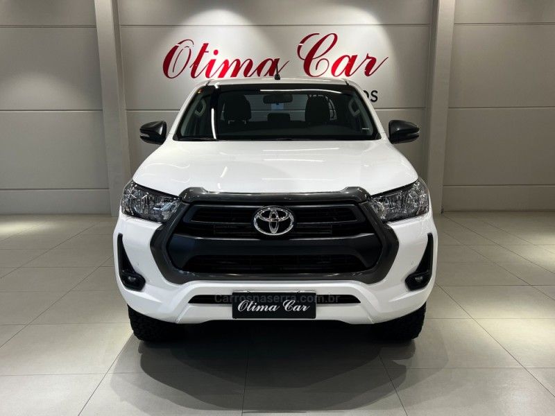 TOYOTA HILUX 2.8 SR 4X4 CD 16V 2022/2022 ÓTIMA CAR FLORES DA CUNHA / Carros no Vale