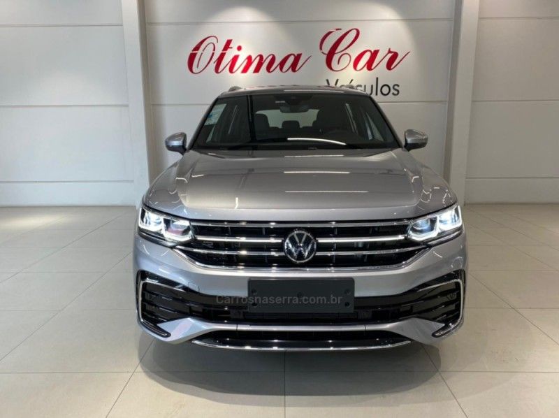 VOLKSWAGEN TIGUAN 2.0 ALLSPACE R-LINE 300 TSI 2024/2024 ÓTIMA CAR FLORES DA CUNHA / Carros no Vale