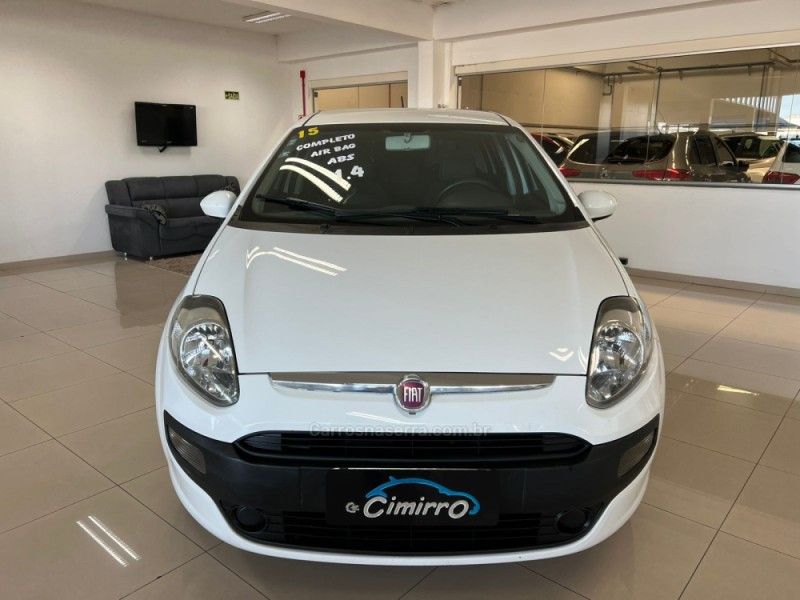 FIAT PUNTO 1.4 ATTRACTIVE 8V 2014/2015 CIMIRRO AUTOMÓVEIS TAQUARA / Carros no Vale