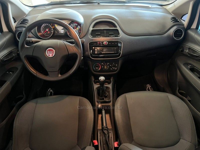 FIAT PUNTO 1.4 ATTRACTIVE 8V 2014/2015 CIMIRRO AUTOMÓVEIS TAQUARA / Carros no Vale