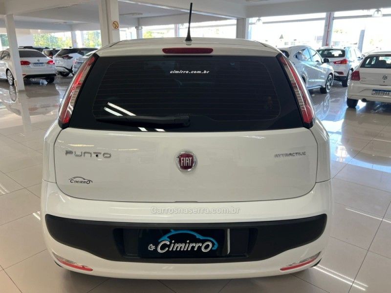 FIAT PUNTO 1.4 ATTRACTIVE 8V 2014/2015 CIMIRRO AUTOMÓVEIS TAQUARA / Carros no Vale