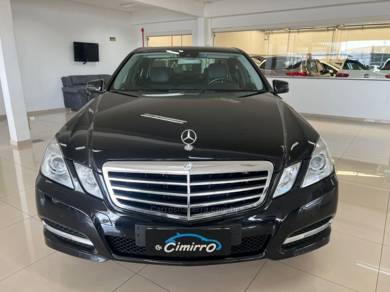 MERCEDES-BENZ E 350 3.5 AVANTGARDE EXECUTIVE V6 2011/2011 CIMIRRO AUTOMÓVEIS TAQUARA / Carros no Vale