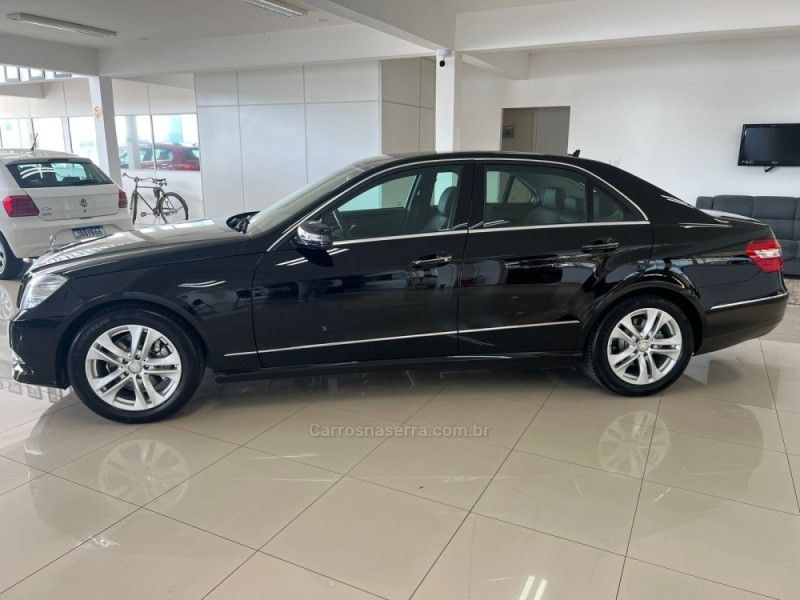 MERCEDES-BENZ E 350 3.5 AVANTGARDE EXECUTIVE V6 2011/2011 CIMIRRO AUTOMÓVEIS TAQUARA / Carros no Vale