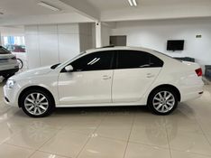 VOLKSWAGEN JETTA 2.0 COMFORTLINE TIPTRONIC 2013/2014 CIMIRRO AUTOMÓVEIS TAQUARA / Carros no Vale