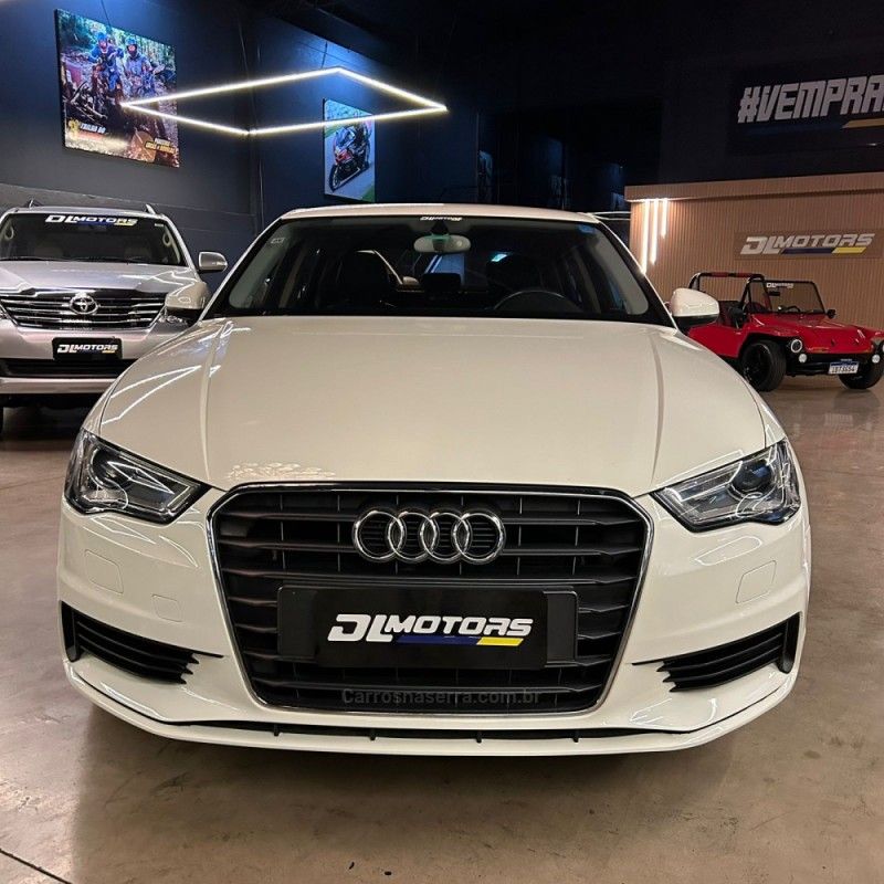 AUDI A3 1.4 TFSI ATTRACTION 16V S-TRONIC 2015/2015 DL MOTORS LAJEADO / Carros no Vale