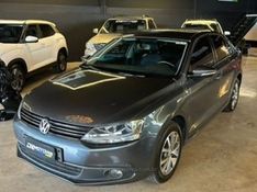 VOLKSWAGEN JETTA 2013/2013 DL MOTORS LAJEADO / Carros no Vale