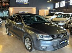 VOLKSWAGEN JETTA 2013/2013 DL MOTORS LAJEADO / Carros no Vale