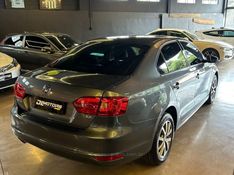 VOLKSWAGEN JETTA 2013/2013 DL MOTORS LAJEADO / Carros no Vale