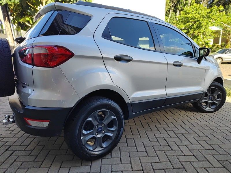 FORD ECOSPORT 1.5 TIVCT FREESTYLE 2018/2018 AWD MULTIMARCAS LAJEADO / Carros no Vale