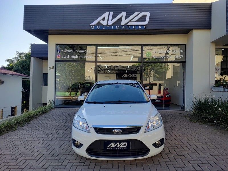 FORD FOCUS 2013/2013 AWD MULTIMARCAS LAJEADO / Carros no Vale