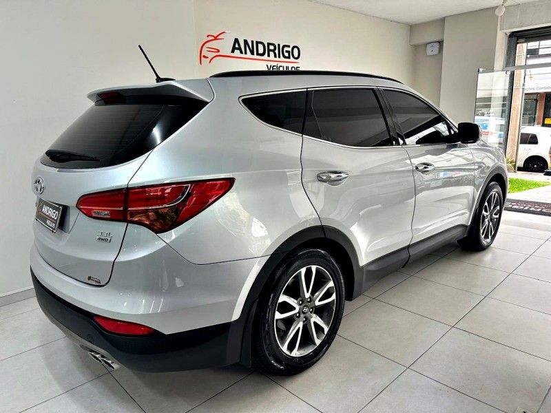 HYUNDAI SANTA FÉ 3.3 MPFI 4X4 7 LUGARES V6 270CV 2013/2014 ANDRIGO VEÍCULOS CAXIAS DO SUL / Carros no Vale