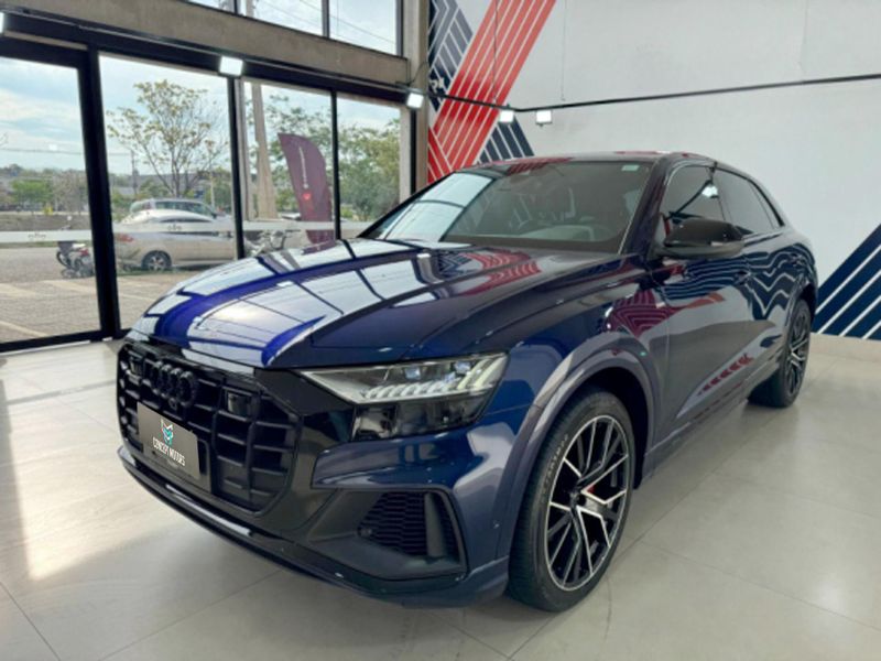 Audi Q8 Perf.Black 3.0 TFSI Quat S-tr/(HÃ­b.) 2022/2022 CONCEPT MOTORS PASSO FUNDO / Carros no Vale