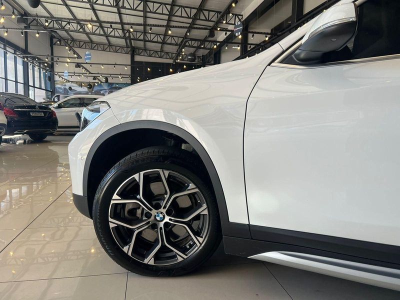 BMW X1 SDRIVE 20i X-Line 2.0 TB Active Flex 2021/2022 CONCEPT MOTORS PASSO FUNDO / Carros no Vale