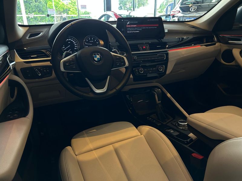 BMW X1 SDRIVE 20i X-Line 2.0 TB Active Flex 2021/2022 CONCEPT MOTORS PASSO FUNDO / Carros no Vale