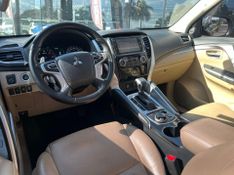 Mitsubishi Pajero Sport HPE 2.4 4×4 Diesel Aut. 2019/2020 CONCEPT MOTORS PASSO FUNDO / Carros no Vale