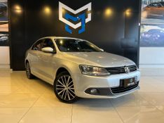 Volkswagen Jetta Highline 2.0 TSI 16V 4p Tiptronic 2013/2013 CONCEPT MOTORS PASSO FUNDO / Carros no Vale