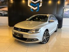 Volkswagen Jetta Highline 2.0 TSI 16V 4p Tiptronic 2013/2013 CONCEPT MOTORS PASSO FUNDO / Carros no Vale