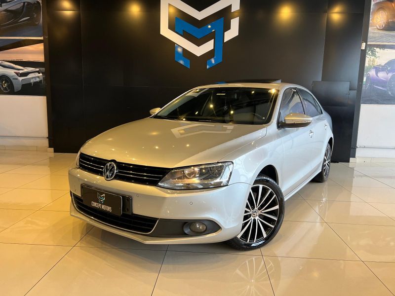 Volkswagen Jetta Highline 2.0 TSI 16V 4p Tiptronic 2013/2013 CONCEPT MOTORS PASSO FUNDO / Carros no Vale