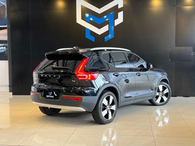 Volvo XC40 T-4 MOMENTUM 2.0 190cv FWD 2020/2020 CONCEPT MOTORS PASSO FUNDO / Carros no Vale