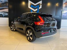 Volvo XC40 T-4 MOMENTUM 2.0 190cv FWD 2020/2020 CONCEPT MOTORS PASSO FUNDO / Carros no Vale