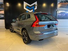 Volvo XC60 T-8 MOMENTUM 2.0 (HÃ­brido) 2020/2021 CONCEPT MOTORS PASSO FUNDO / Carros no Vale