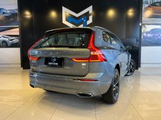 Volvo XC60 T-8 MOMENTUM 2.0 (HÃ­brido) 2020/2021 CONCEPT MOTORS PASSO FUNDO / Carros no Vale