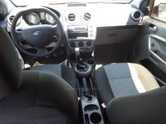 FORD FIESTA 1.6 ROCAM SE PLUS 8V 2014/2014 BOURSCHEID CARROS E MOTOS SANTA CLARA DO SUL / Carros no Vale