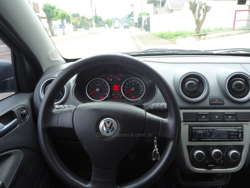 VOLKSWAGEN VOYAGE 1.6 MSI TOTALFLEX TRENDLINE 2012/2012 BOURSCHEID CARROS E MOTOS SANTA CLARA DO SUL / Carros no Vale