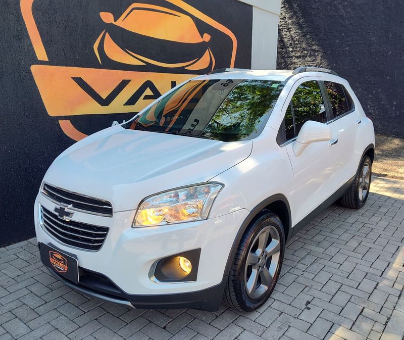 CHEVROLET TRACKER LTZ 1.8 16V 4×2 2015/2016 VALE AUTOMÓVEIS LAJEADO / Carros no Vale