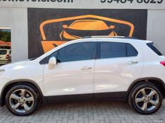 CHEVROLET TRACKER LTZ 1.8 16V 4×2 2015/2016 VALE AUTOMÓVEIS LAJEADO / Carros no Vale