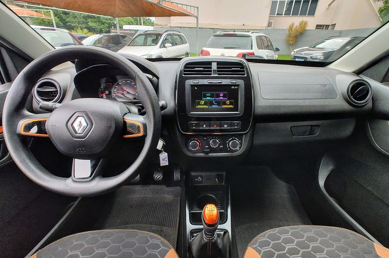 Renault KWID OUTSIDER 1.0 12V Mec. 2019/2020 VALE AUTOMÓVEIS LAJEADO / Carros no Vale