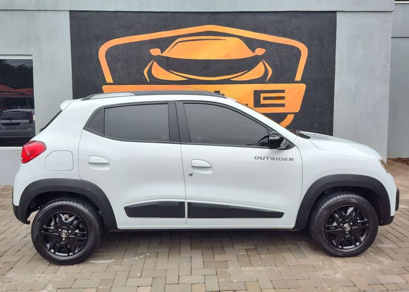 Renault KWID OUTSIDER 1.0 12V Mec. 2019/2020 VALE AUTOMÓVEIS LAJEADO / Carros no Vale