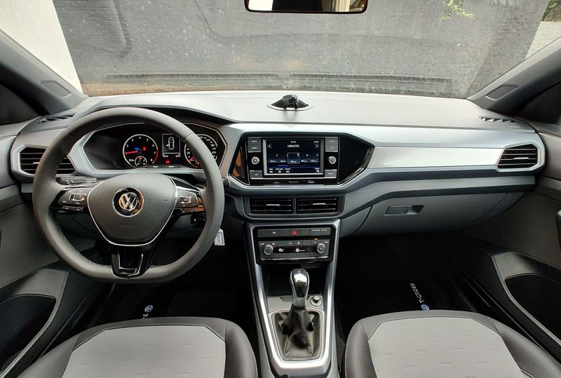 VOLKSWAGEN T-Cross Comfor 200 TSI 1.0 2019/2020 VALE AUTOMÓVEIS LAJEADO / Carros no Vale