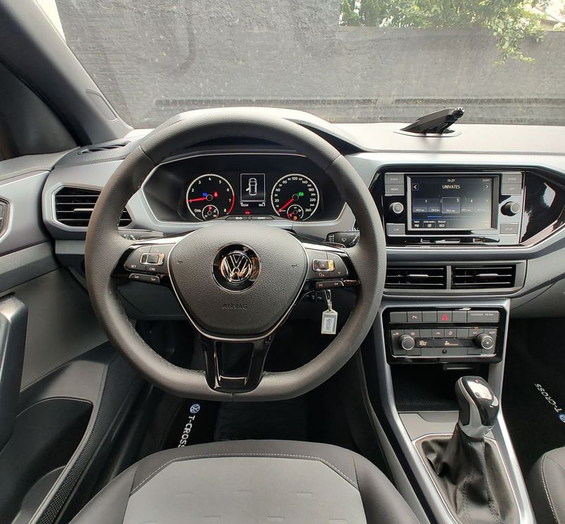 VOLKSWAGEN T-Cross Comfor 200 TSI 1.0 2019/2020 VALE AUTOMÓVEIS LAJEADO / Carros no Vale