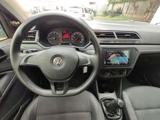 VOLKSWAGEN VOYAGE 1.0 12V 2022/2023 VALE AUTOMÓVEIS LAJEADO / Carros no Vale