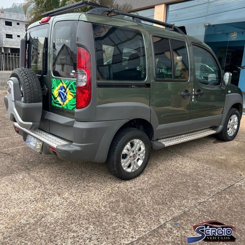 Fiat DOBLO ADVENTURE 1.8 2012/2012 SÉRGIO VEÍCULOS TEUTÔNIA / Carros no Vale