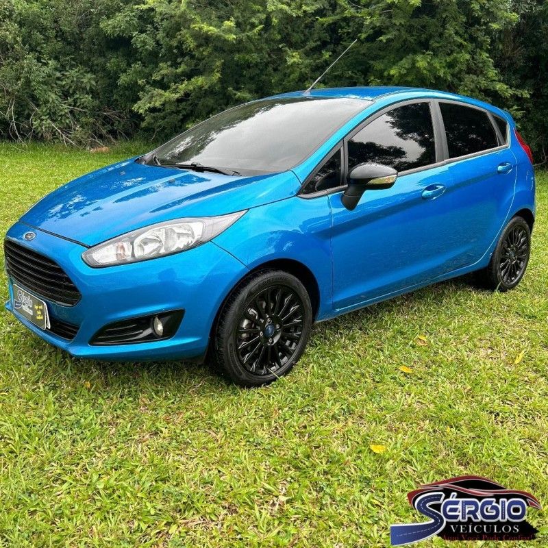 Ford FIESTA SE 1.6 2017/2017 SÉRGIO VEÍCULOS TEUTÔNIA / Carros no Vale