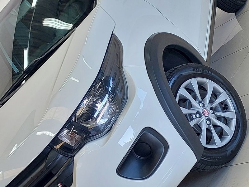 Fiat MOBI 1.0 EVO FLEX LIKE MANUAL 2022/2023 BETIOLO NOVOS E SEMINOVOS LAJEADO / Carros no Vale